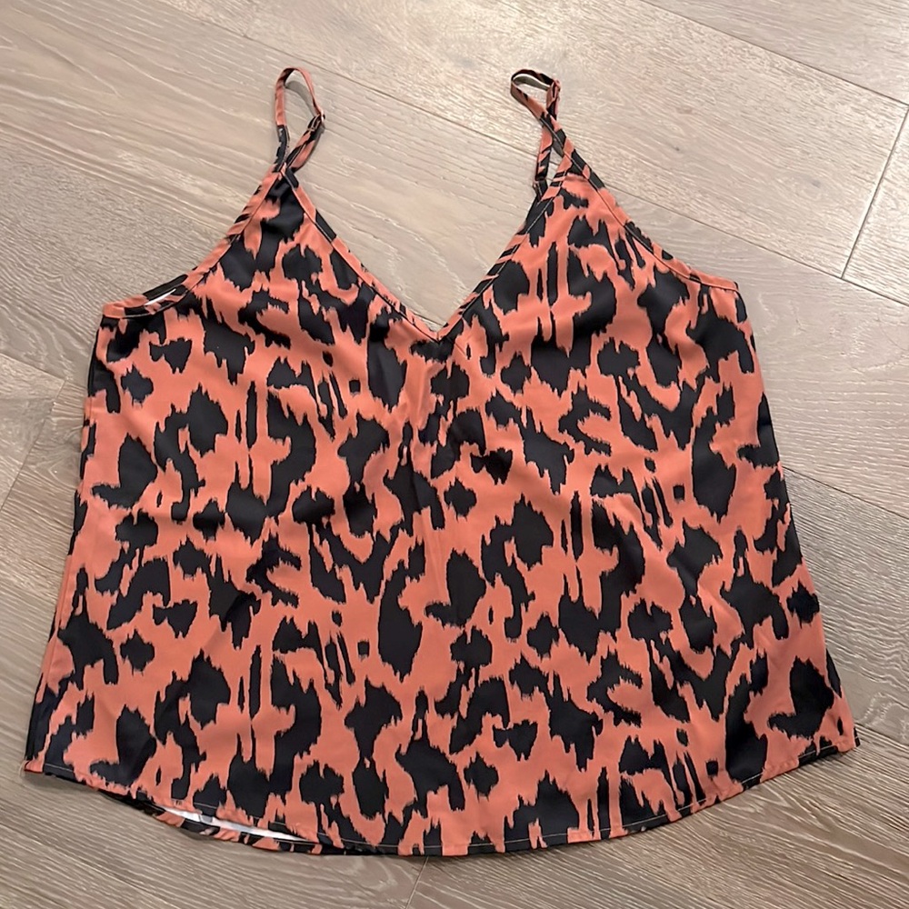 SHEIN animal print top. Size:L. Gently Used.